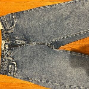 Blue Denim Jeans Mom’s Style